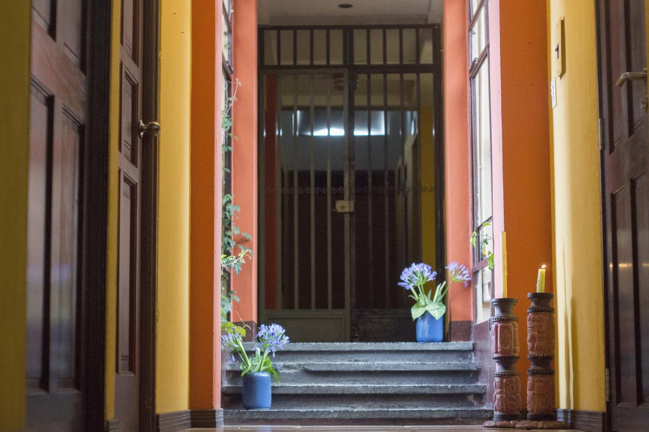 Give House Bed & Breakfast Guatemala City Ngoại thất bức ảnh