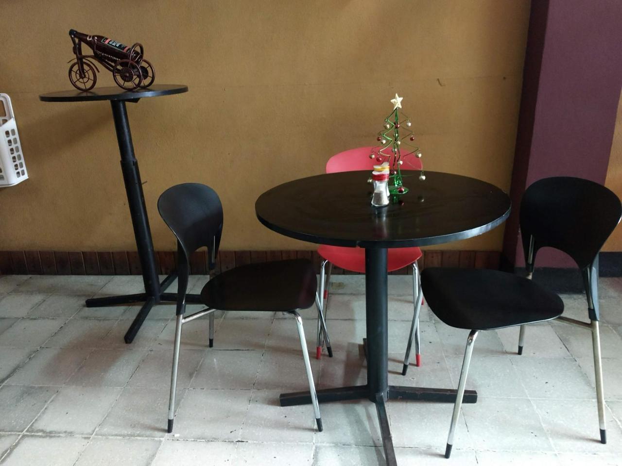 Give House Bed & Breakfast Guatemala City Ngoại thất bức ảnh