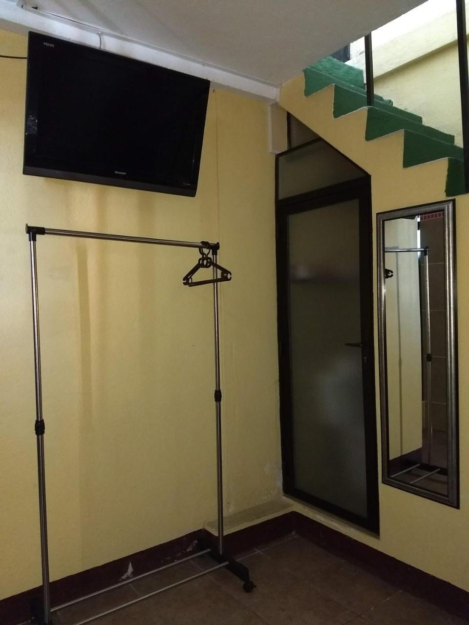 Give House Bed & Breakfast Guatemala City Ngoại thất bức ảnh